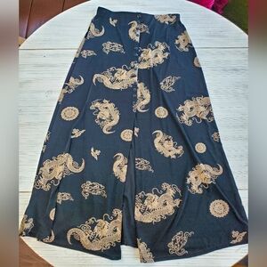 Elegant Black and Gold Dragon Print Skirt